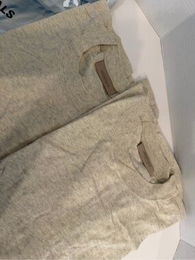 Essentials fear of god- pack of 2 light  oatmeal Crewneck Sweatshirt (Pair) XL